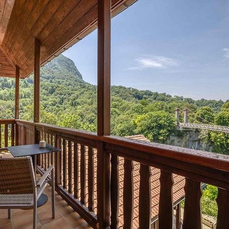 Auberge Du Pont De L'Abime Gruffy Ngoại thất bức ảnh